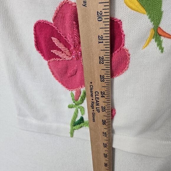 Quacker Factory Cardigan Sweater sz L White Multi Hummingbird Flowers Sequins - Picture 15 of 16